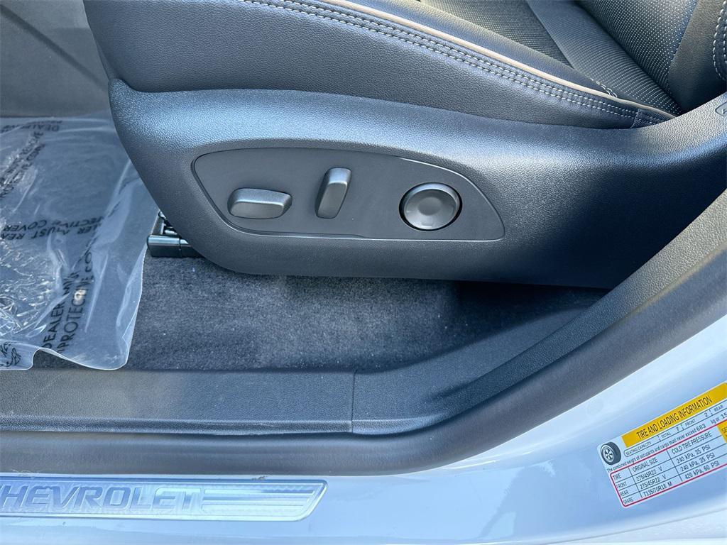 new 2026 Chevrolet Traverse car, priced at $54,990