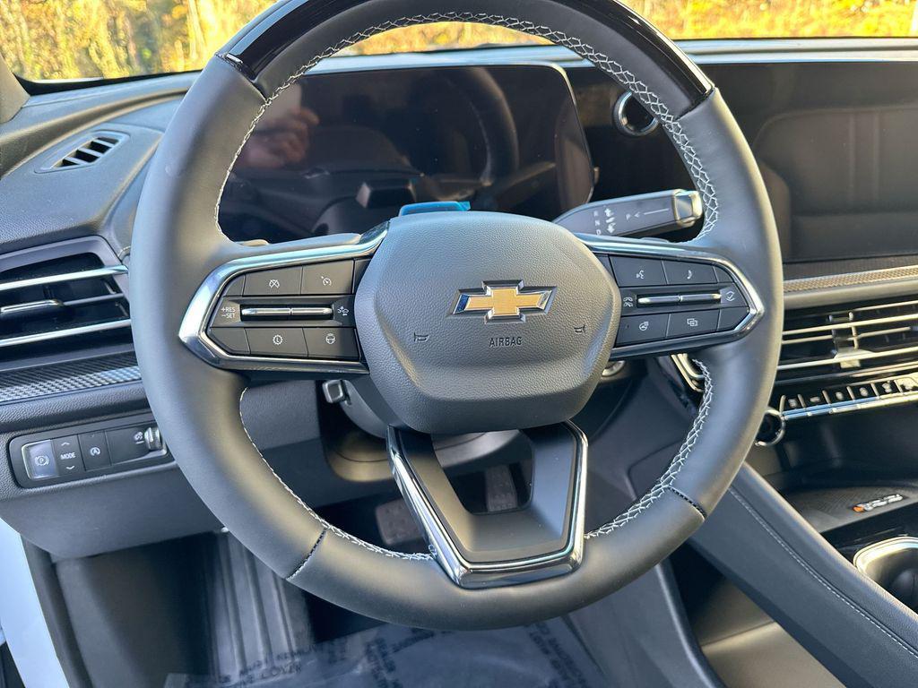 new 2026 Chevrolet Traverse car, priced at $56,990