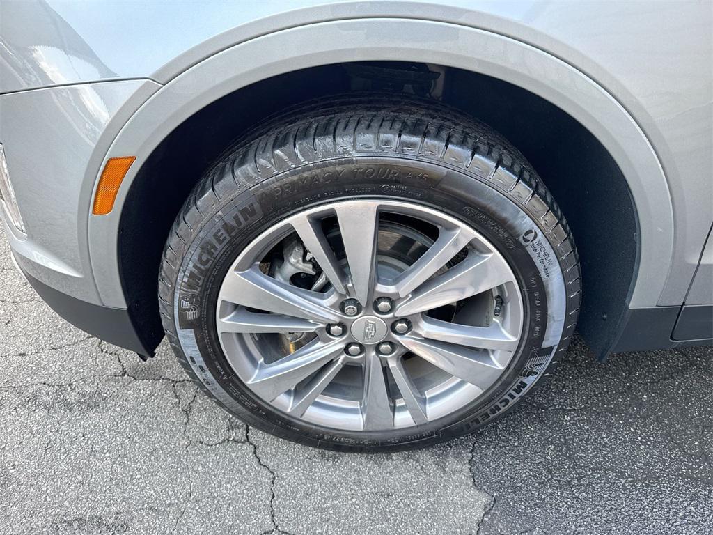 used 2024 Cadillac XT5 car, priced at $33,525