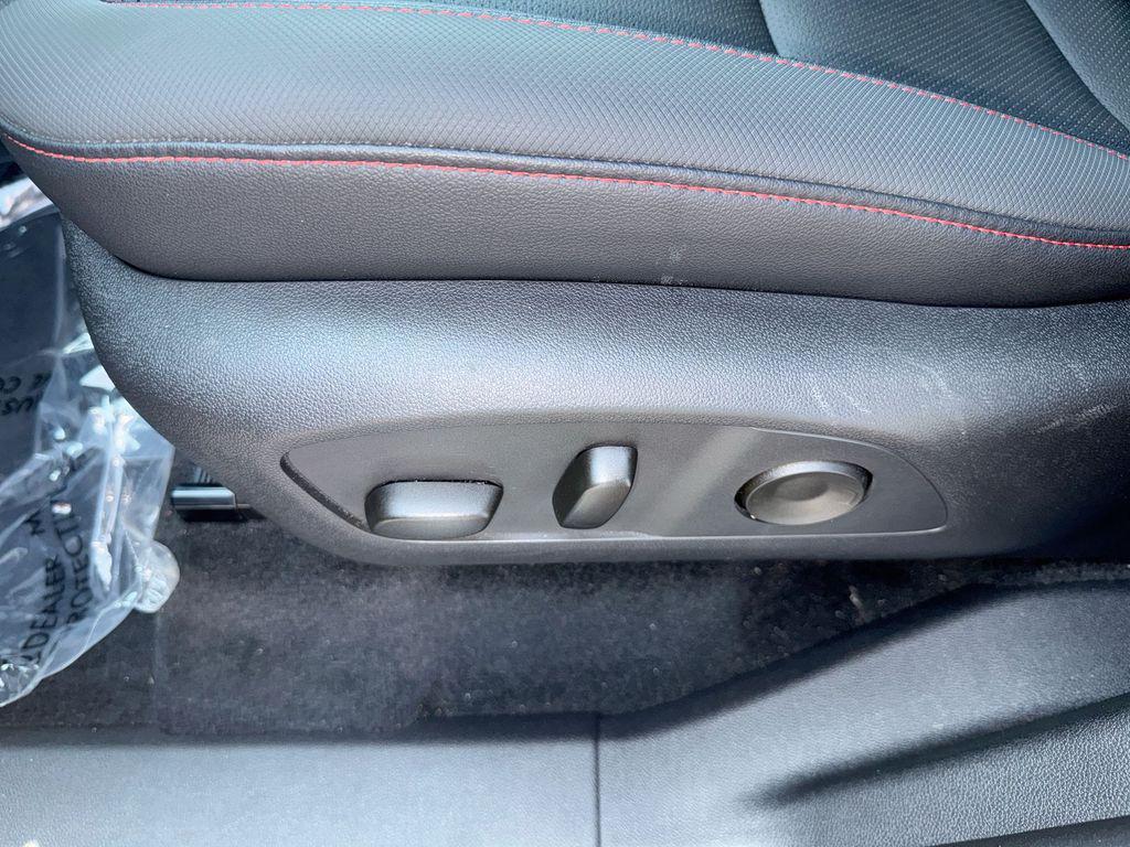 used 2025 Chevrolet Traverse car, priced at $42,703