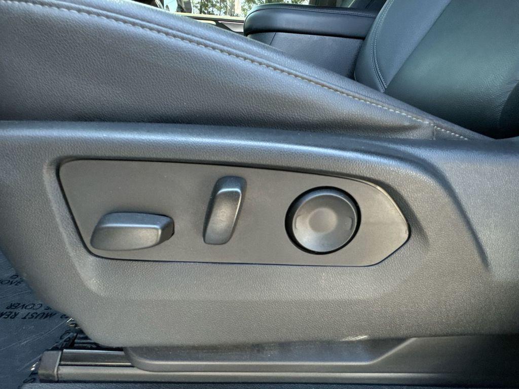 used 2023 Chevrolet Suburban car, priced at $38,913