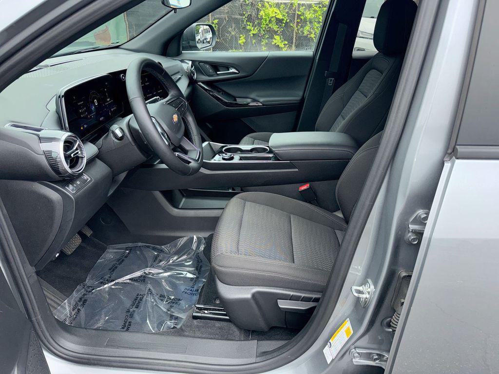 used 2026 Chevrolet Equinox car, priced at $26,531
