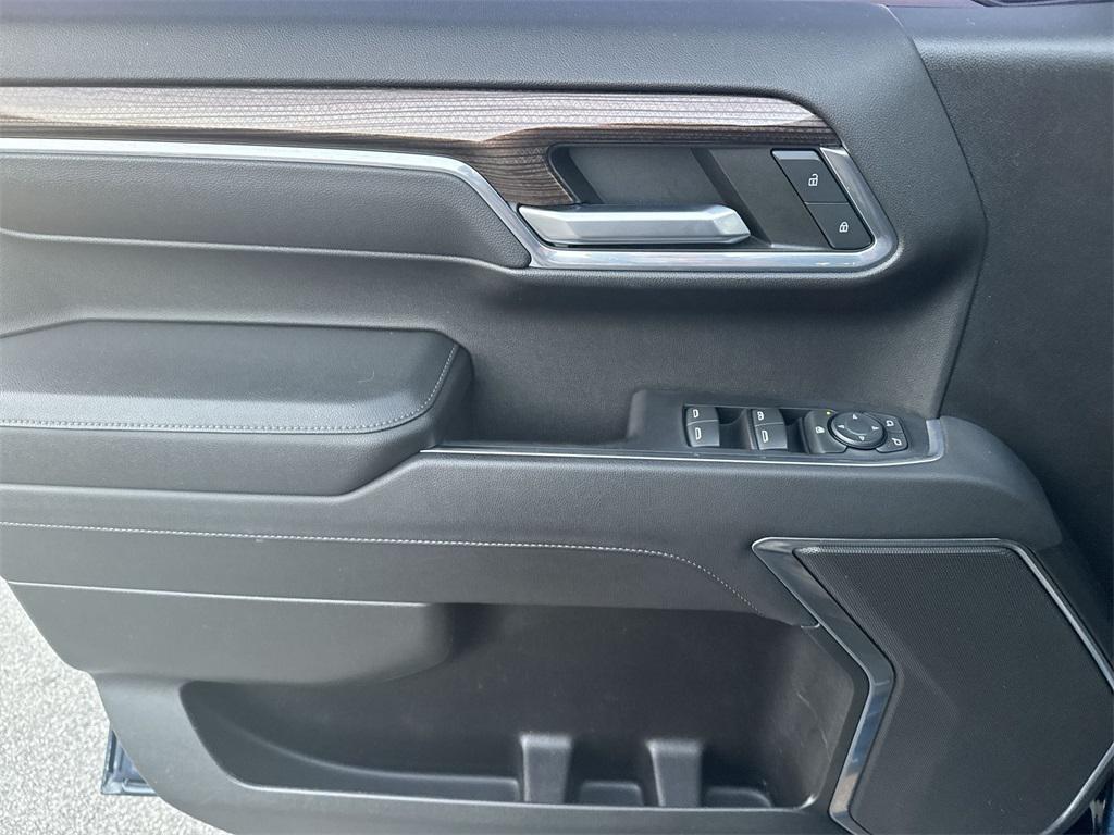 used 2023 Chevrolet Silverado 1500 car, priced at $40,891