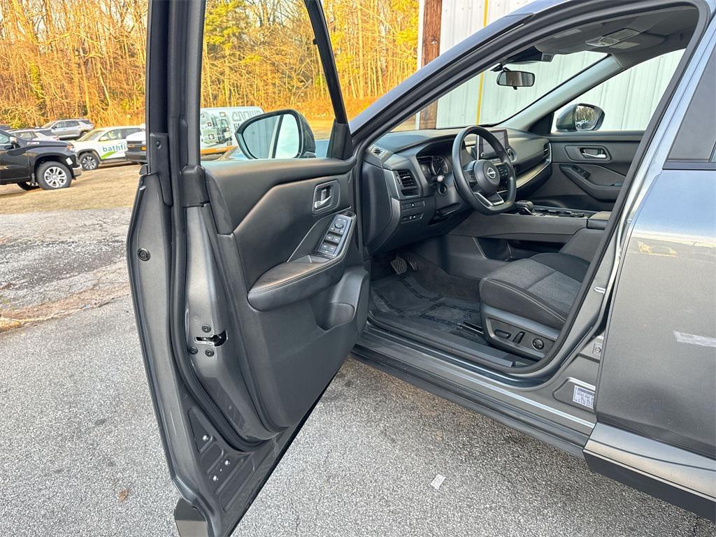 used 2024 Nissan Rogue car, priced at $20,395