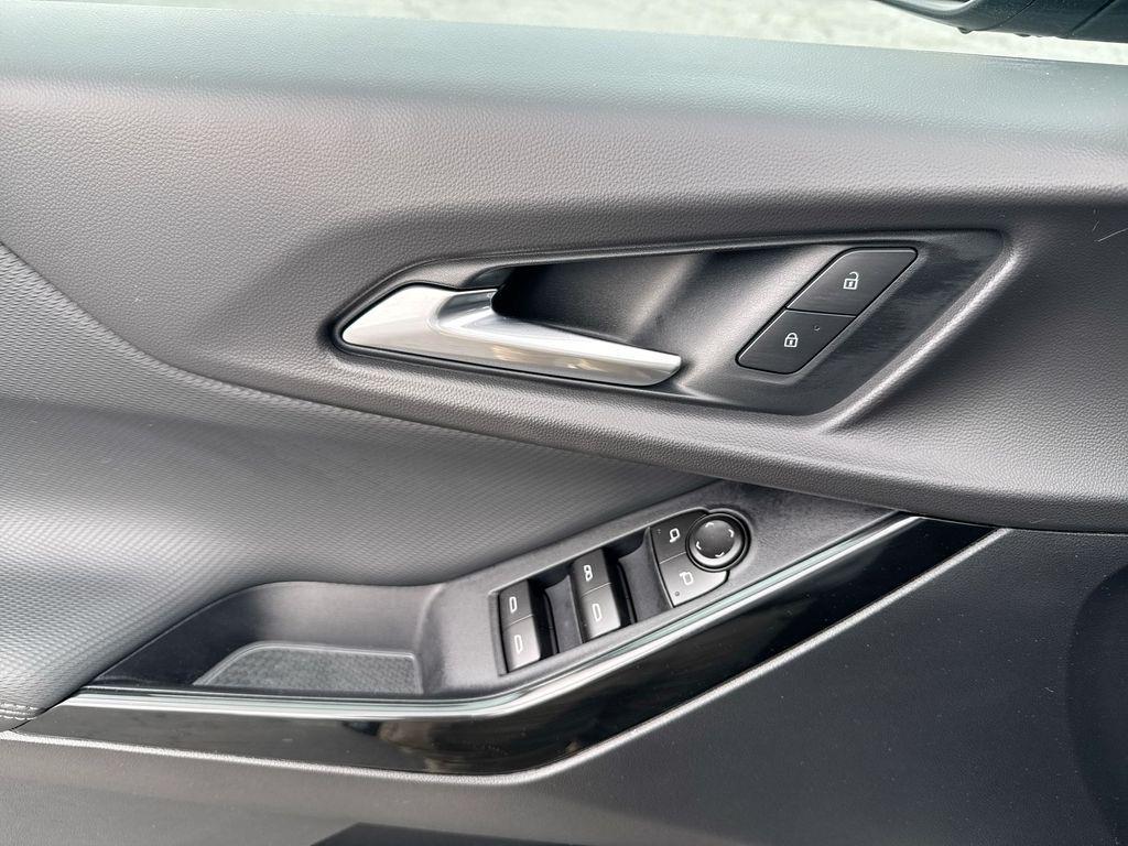 new 2026 Chevrolet Equinox car, priced at $30,675