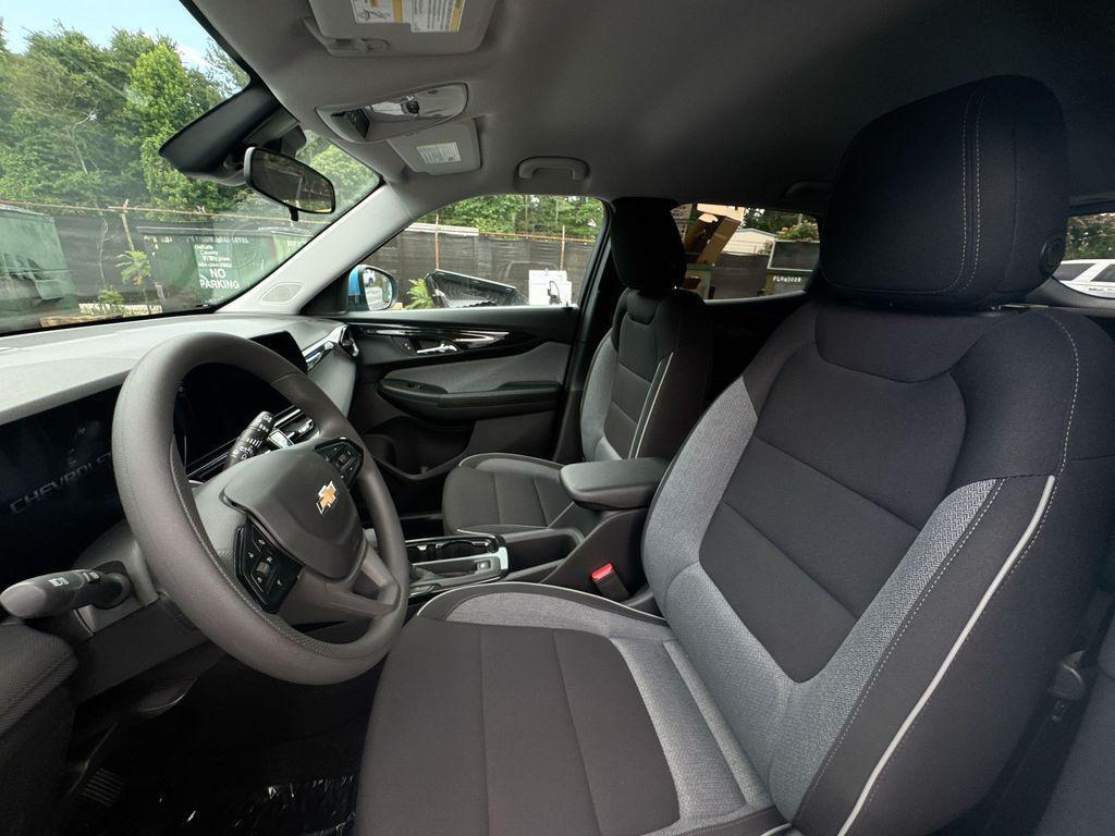 new 2026 Chevrolet TrailBlazer car, priced at $25,370