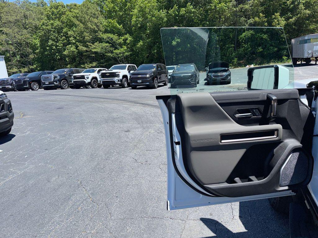 used 2025 GMC HUMMER EV Pickup car, priced at $70,263