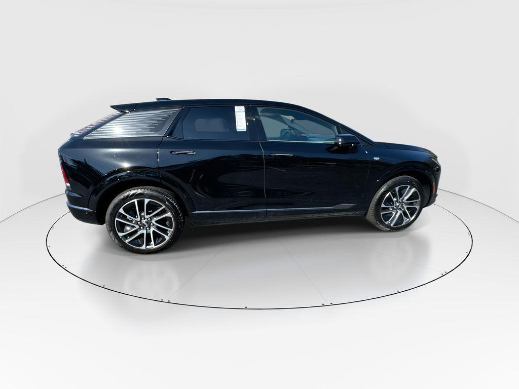 used 2025 Cadillac OPTIQ car, priced at $39,967