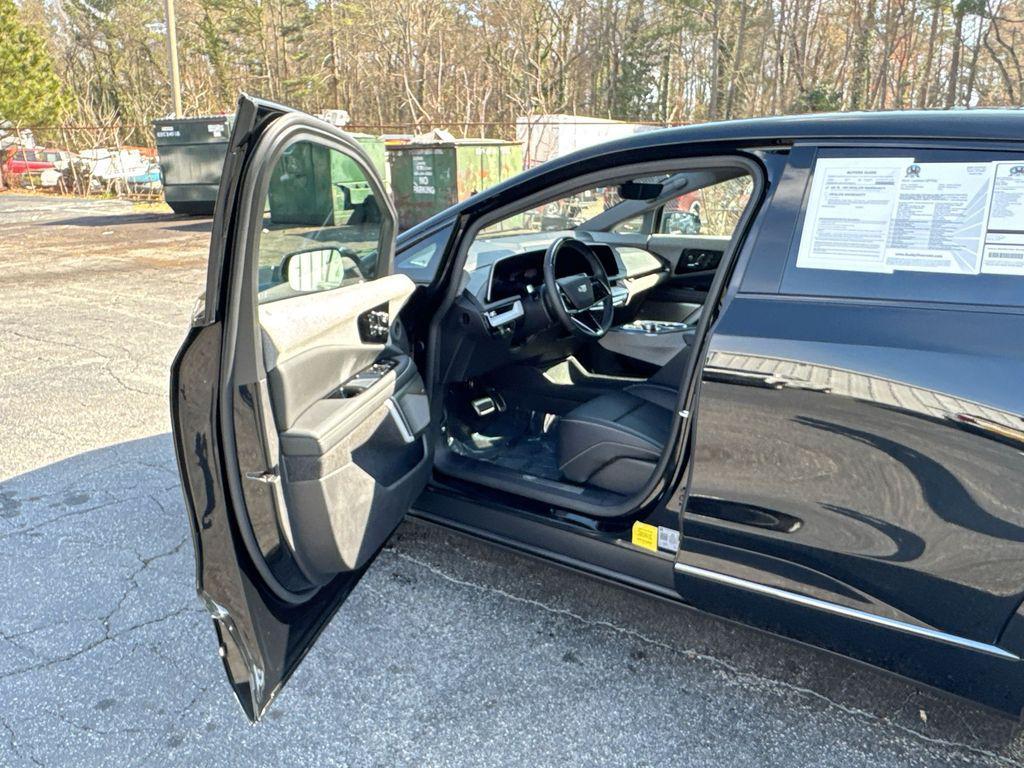 used 2025 Cadillac OPTIQ car, priced at $39,967