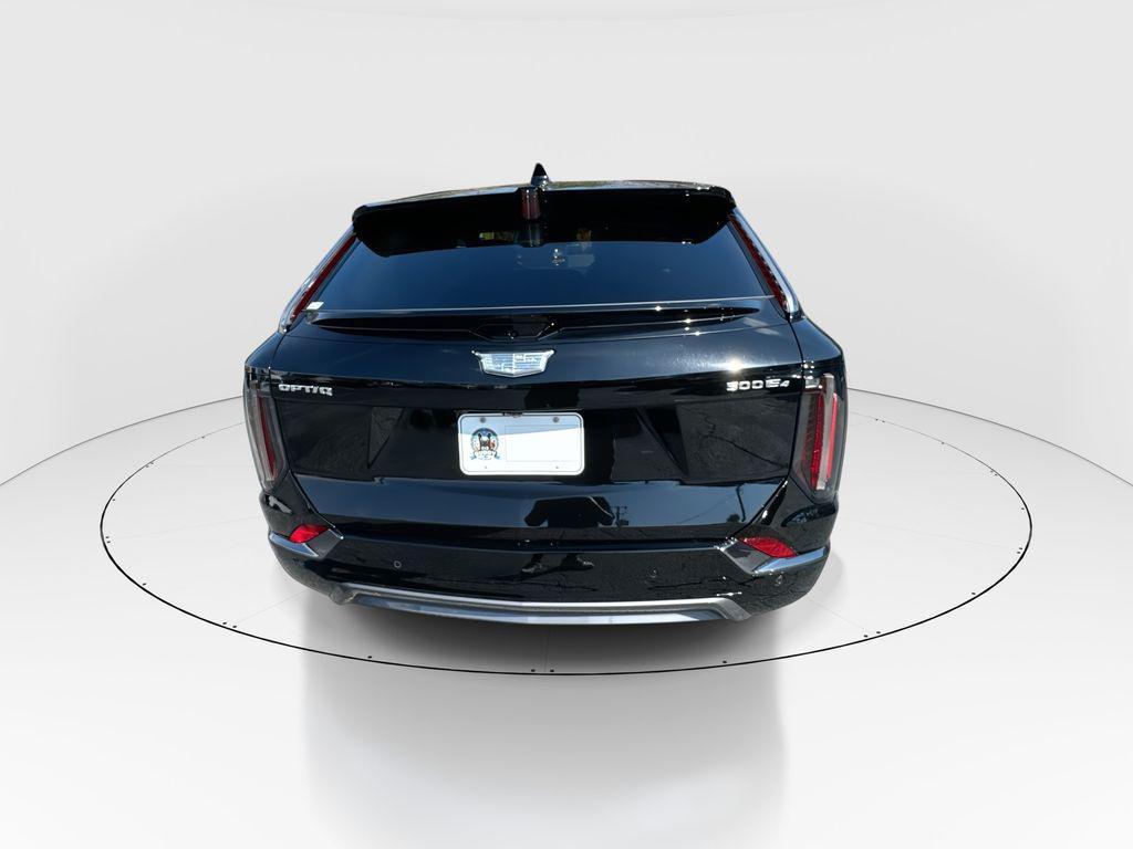 used 2025 Cadillac OPTIQ car, priced at $39,967
