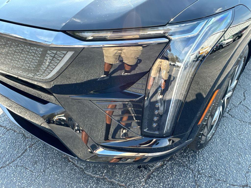 used 2025 Cadillac OPTIQ car, priced at $39,967
