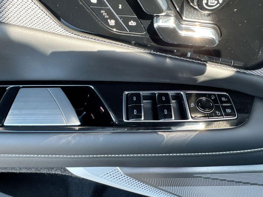 used 2025 Cadillac OPTIQ car, priced at $39,967