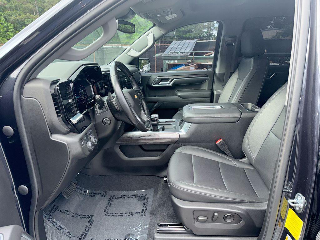 used 2022 Chevrolet Silverado 1500 car, priced at $40,654