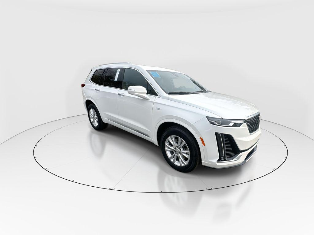 used 2023 Cadillac XT6 car, priced at $29,133