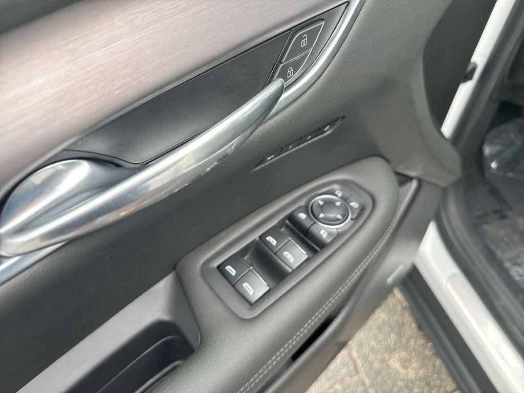 used 2023 Cadillac XT6 car, priced at $29,133