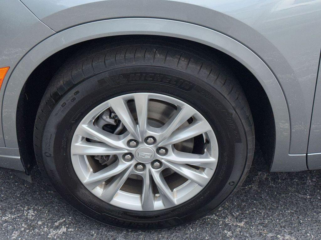 used 2024 Cadillac XT6 car, priced at $31,942