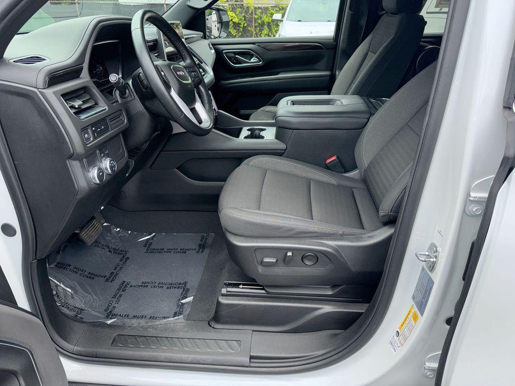 used 2024 GMC Yukon XL car, priced at $49,962