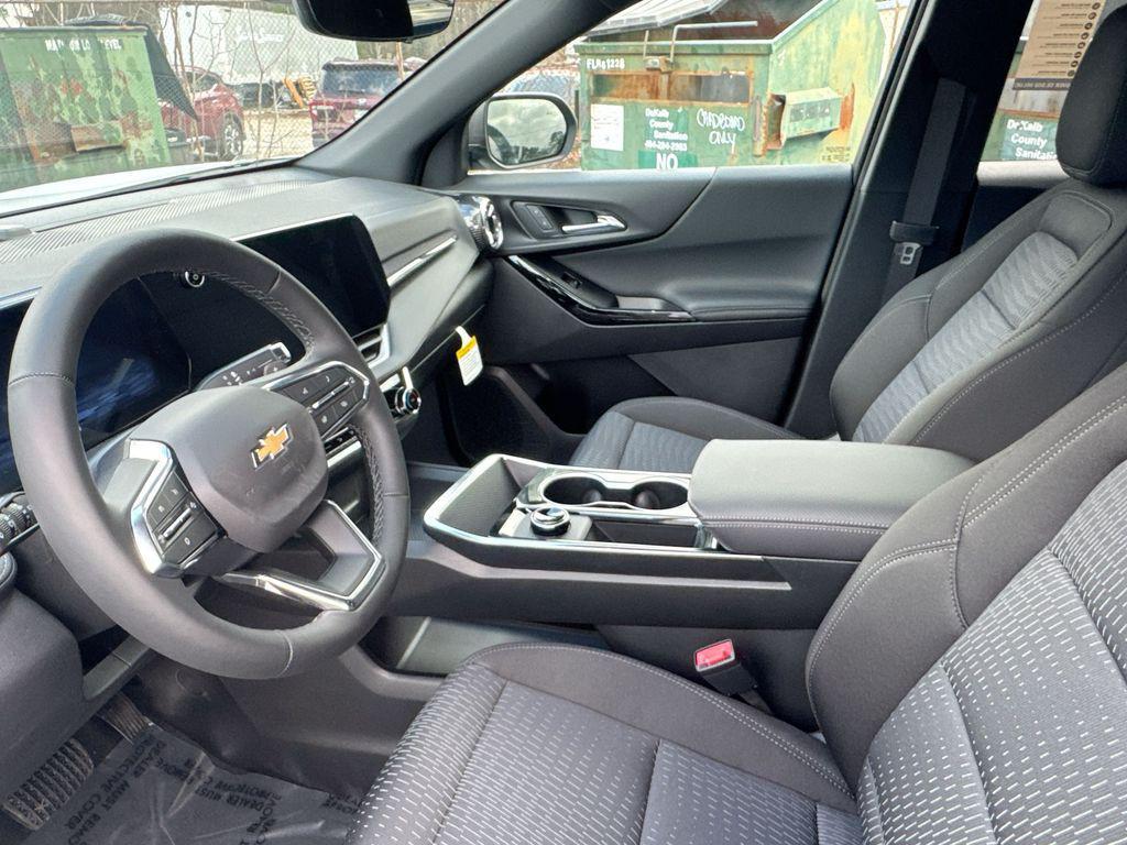 new 2026 Chevrolet Equinox car, priced at $31,873