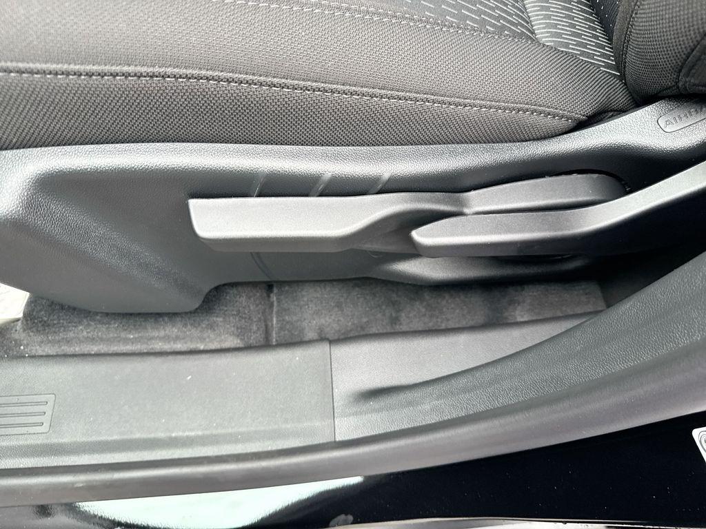 new 2026 Chevrolet Equinox car, priced at $31,268