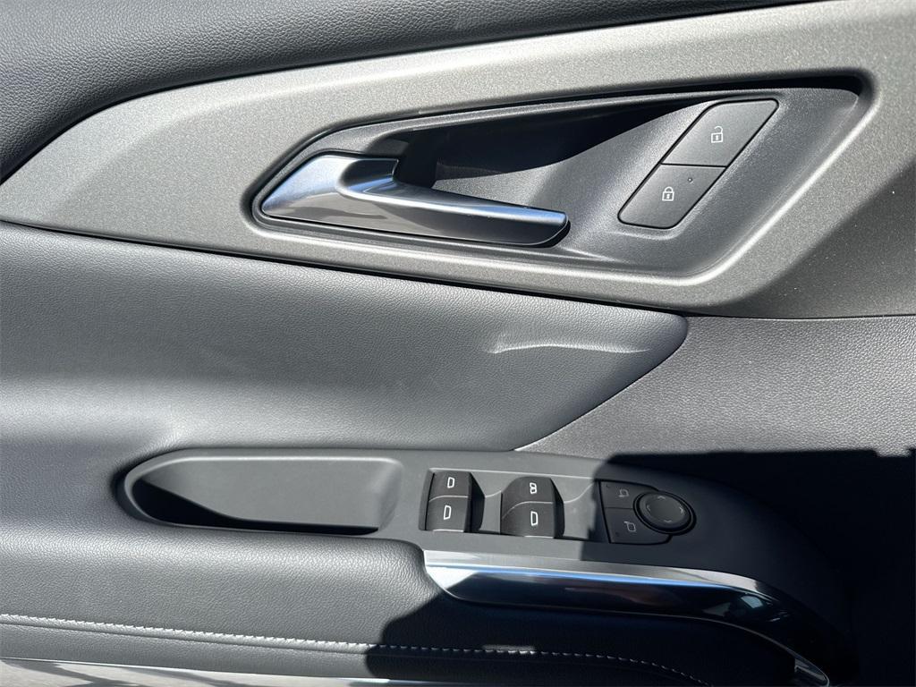 new 2026 Chevrolet Traverse car, priced at $40,695