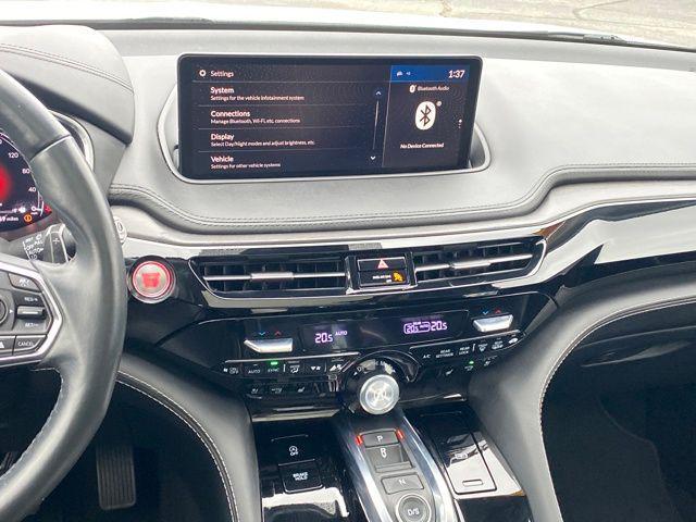 used 2022 Acura MDX car, priced at $35,000