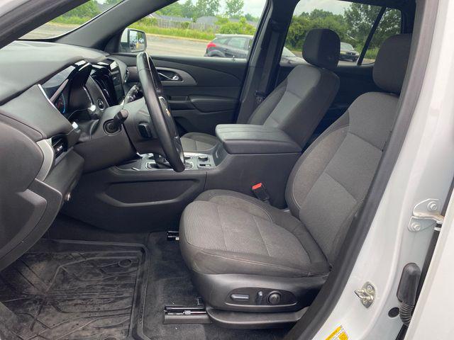 used 2023 Chevrolet Traverse car, priced at $29,325