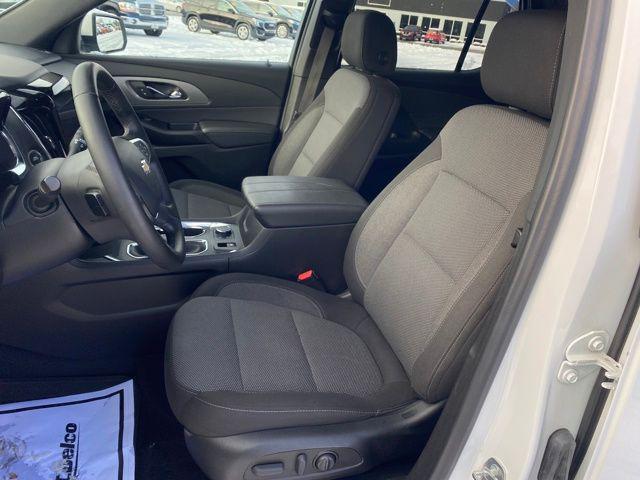 used 2023 Chevrolet Traverse car, priced at $31,000