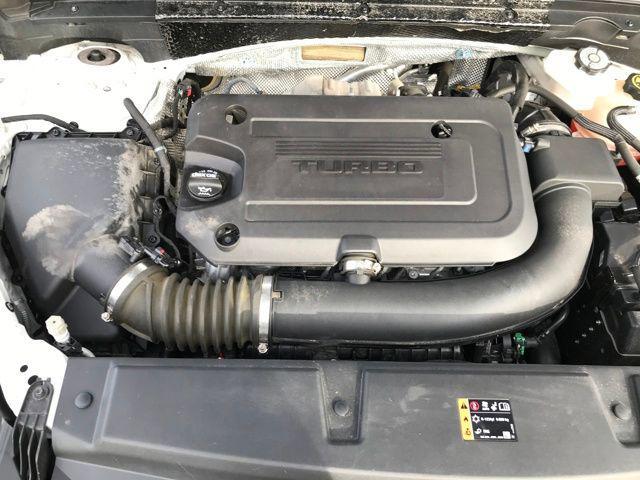 used 2022 Buick Envision car, priced at $20,000