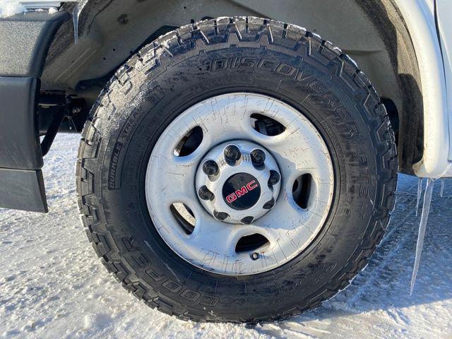 used 2024 GMC Savana 2500 car, priced at $33,000