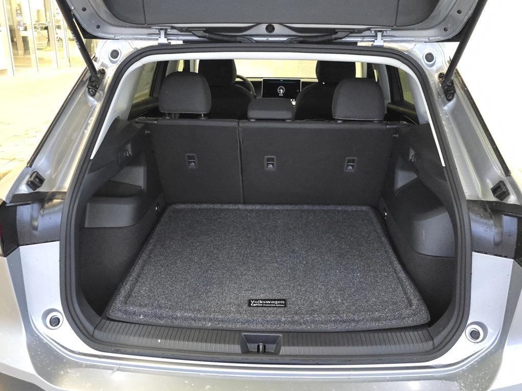 new 2026 Volkswagen Tiguan car, priced at $32,592