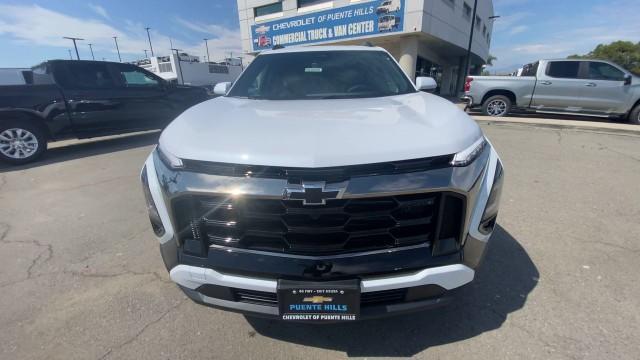 new 2026 Chevrolet Equinox car, priced at $31,997