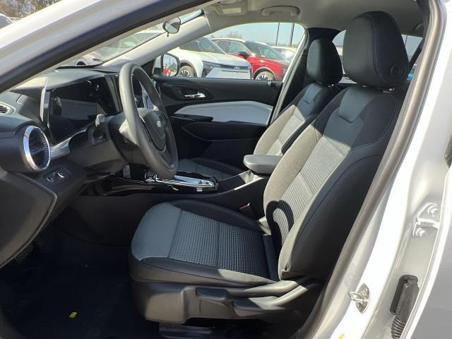 new 2026 Chevrolet Trax car, priced at $25,285