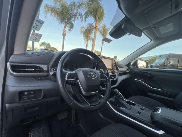 used 2023 Toyota Highlander car, priced at $25,995