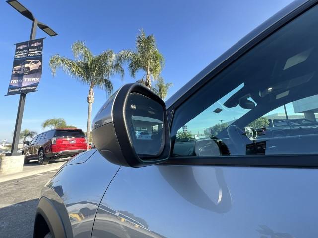 used 2025 Chevrolet Equinox car, priced at $20,995