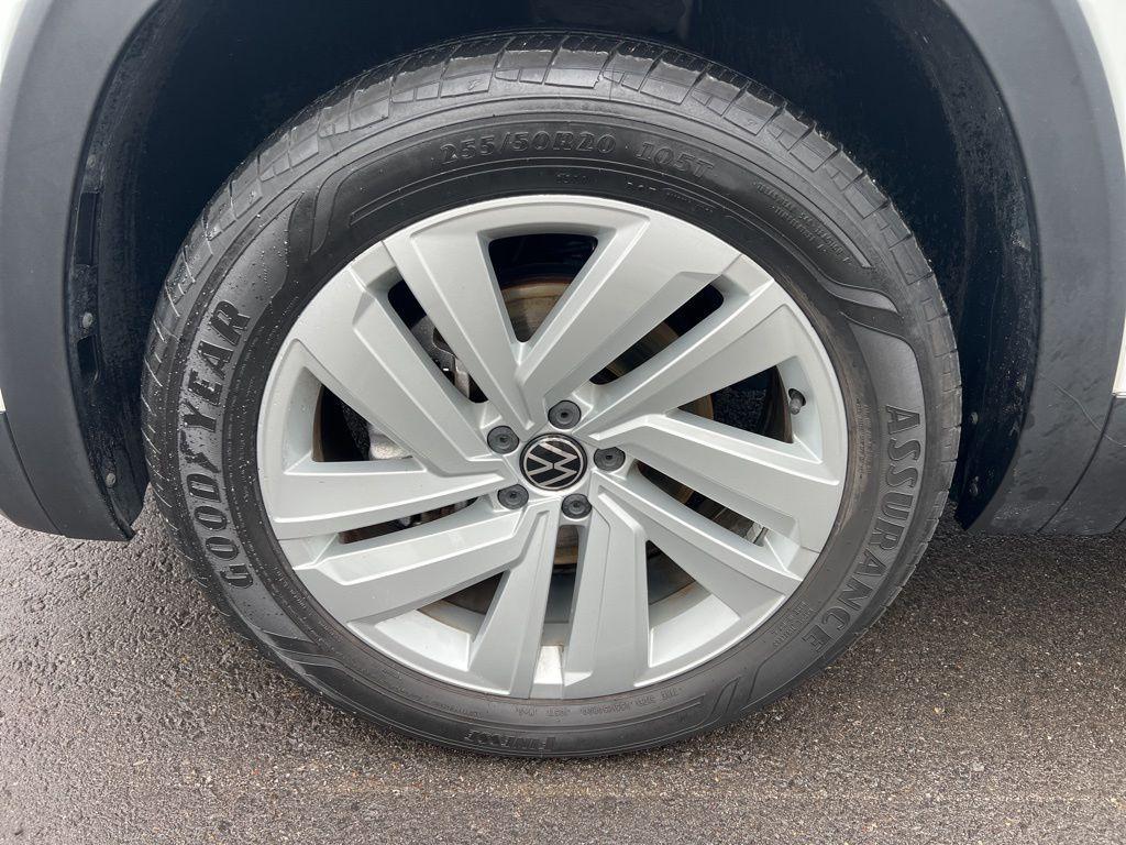 used 2023 Volkswagen Atlas Cross Sport car, priced at $27,270