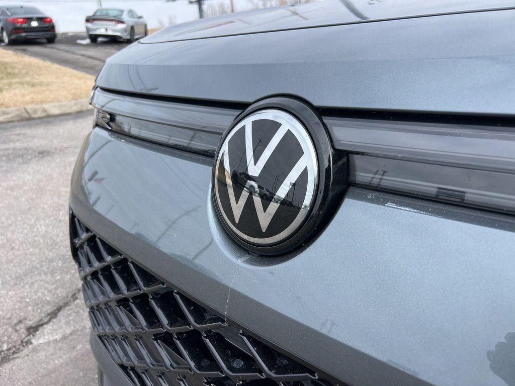new 2026 Volkswagen Tiguan car, priced at $41,337