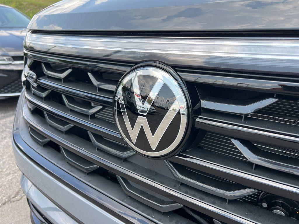 new 2026 Volkswagen Atlas Cross Sport car, priced at $53,688