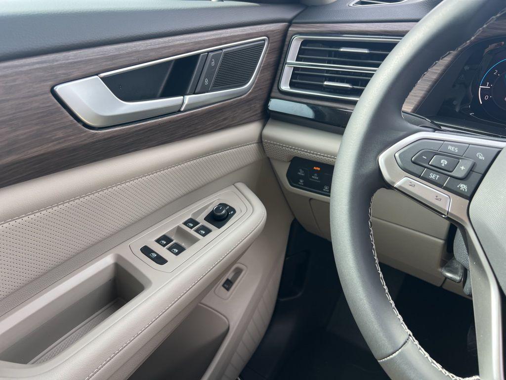 new 2026 Volkswagen Atlas car, priced at $52,293