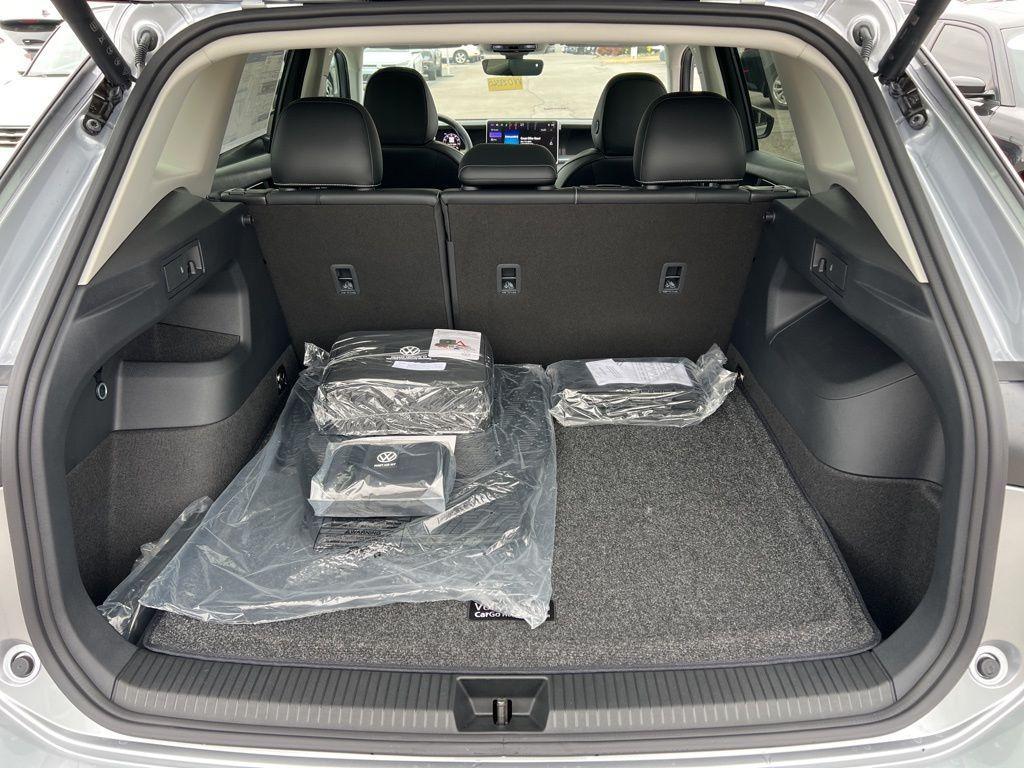 new 2026 Volkswagen Tiguan car, priced at $37,397