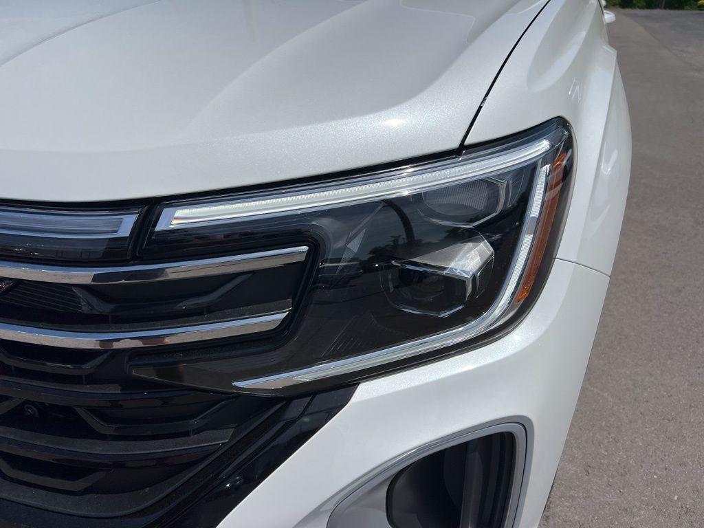 new 2026 Volkswagen Atlas car, priced at $51,883