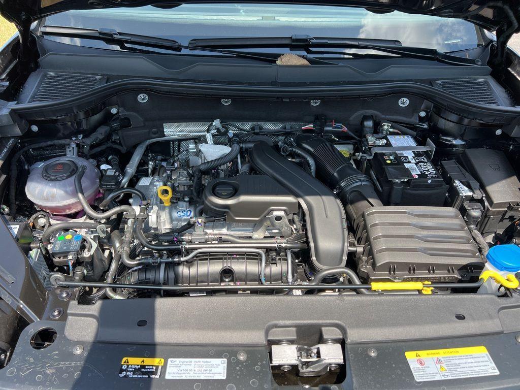 new 2025 Volkswagen Taos car, priced at $33,076