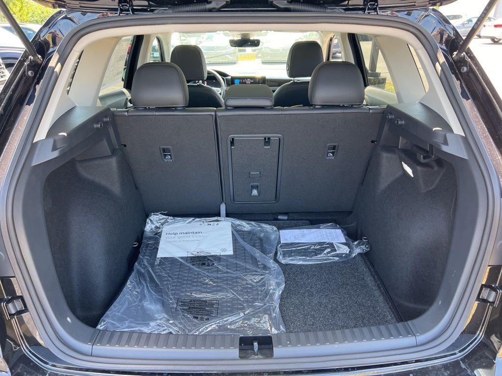 new 2025 Volkswagen Taos car, priced at $33,076