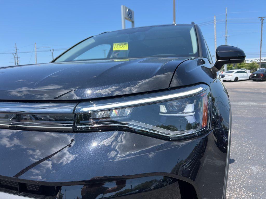 new 2025 Volkswagen Taos car, priced at $33,076