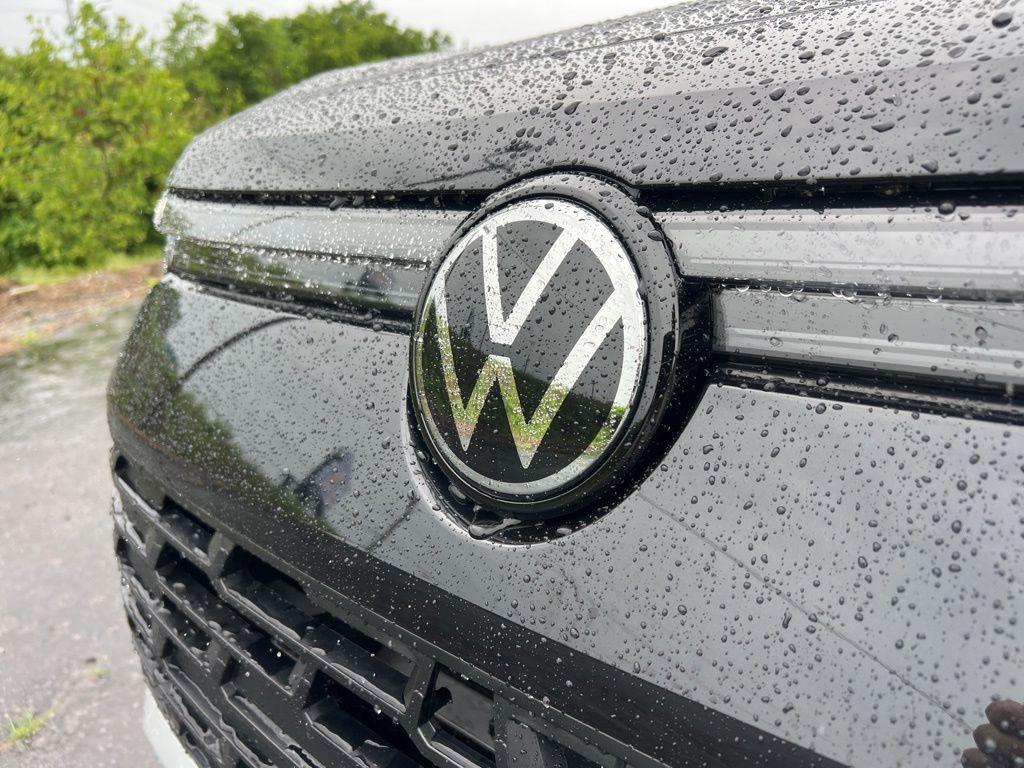 new 2026 Volkswagen Tiguan car, priced at $37,101