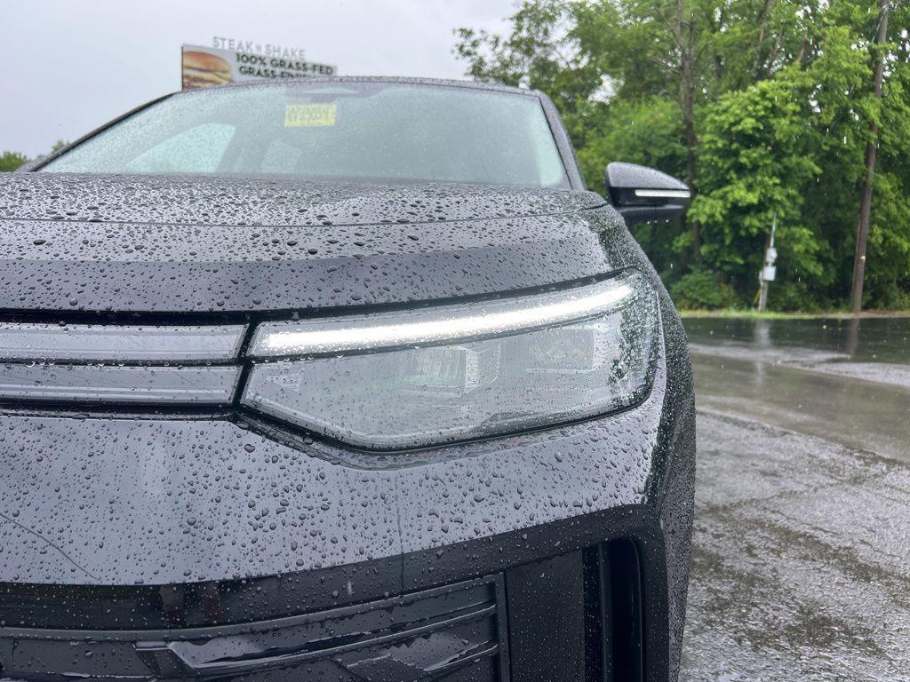 new 2026 Volkswagen Tiguan car, priced at $37,101