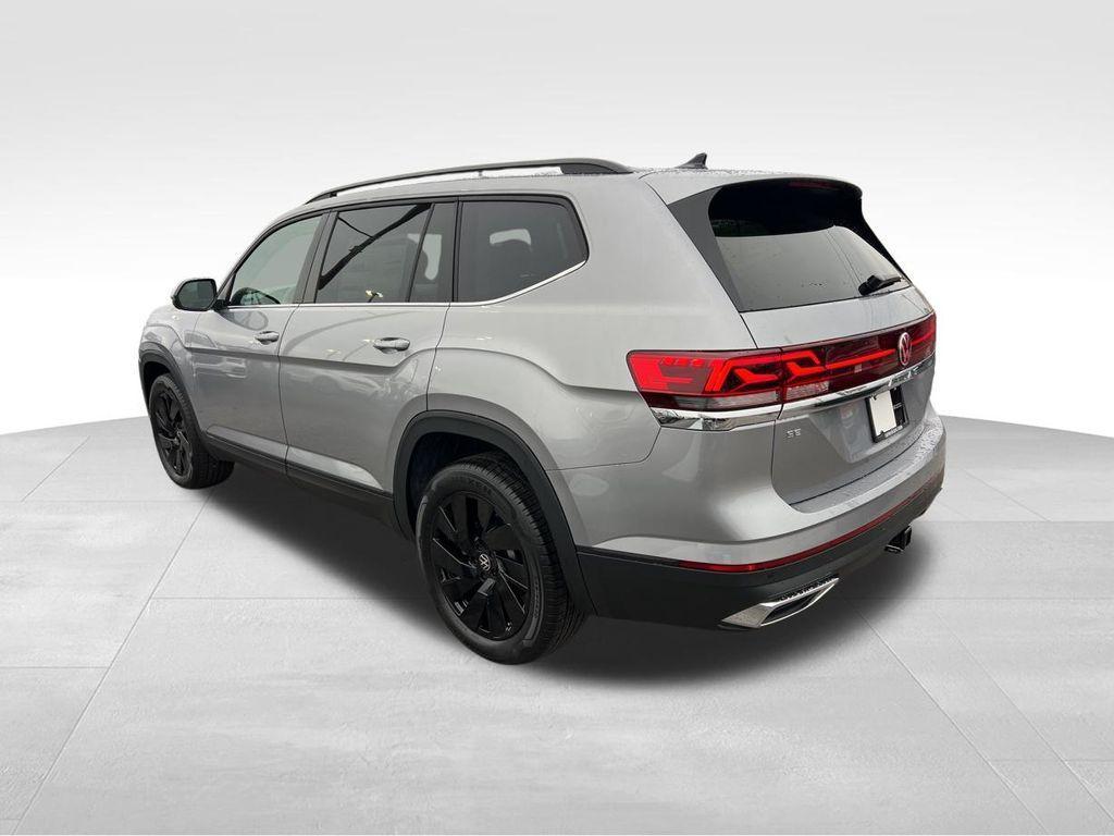 new 2026 Volkswagen Atlas car, priced at $48,344