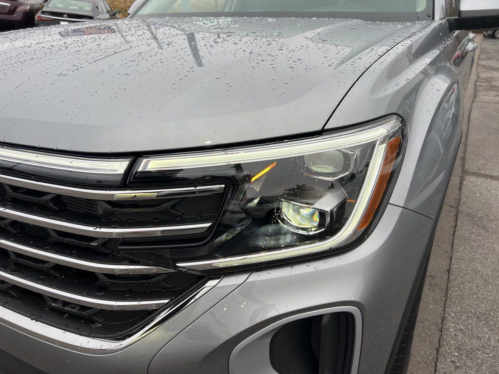 new 2026 Volkswagen Atlas car, priced at $48,344