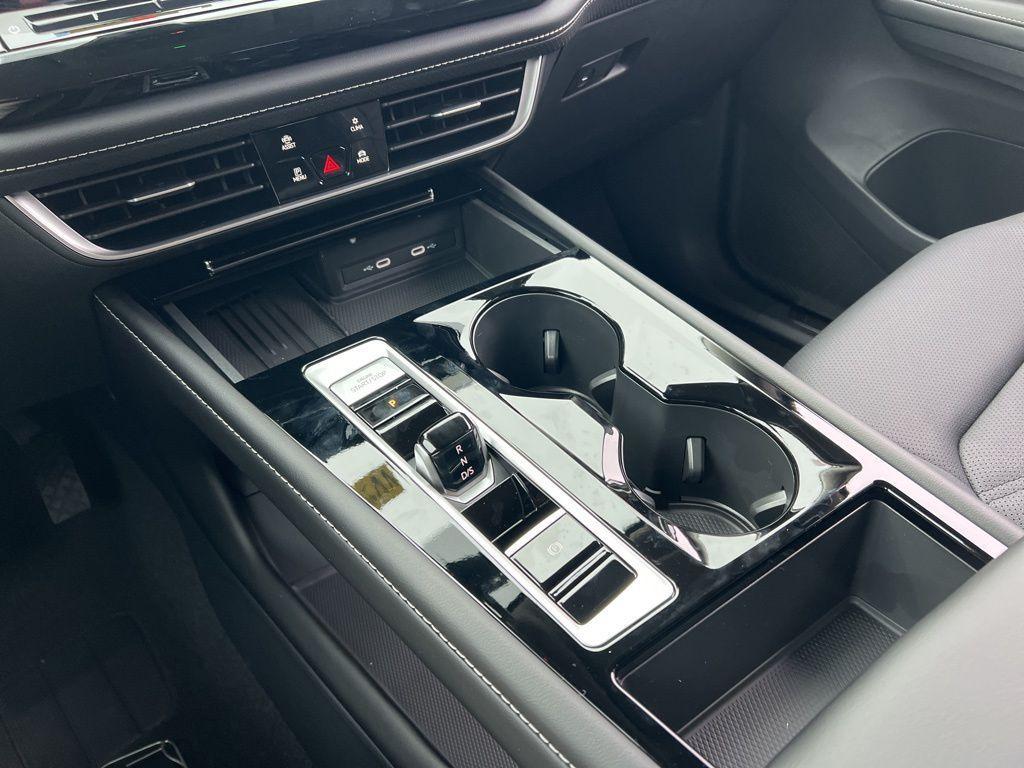 new 2026 Volkswagen Atlas car, priced at $48,344