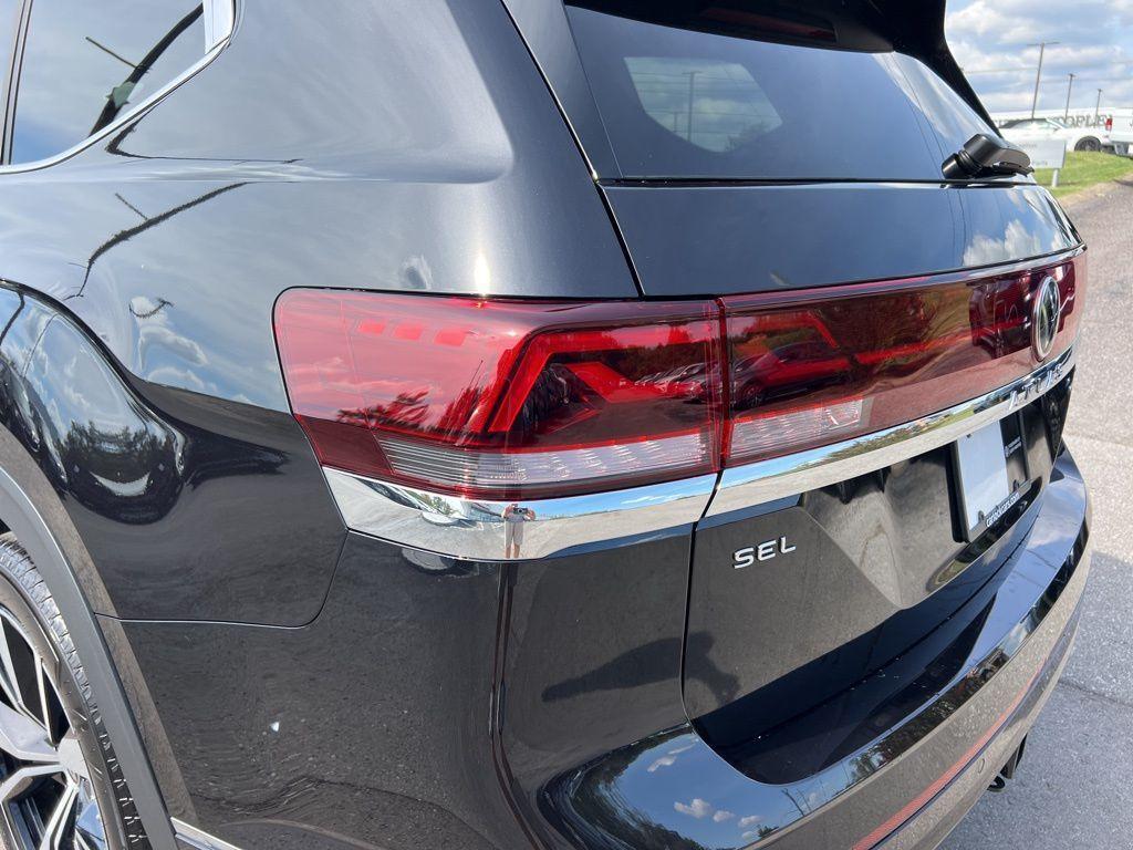 new 2026 Volkswagen Atlas car, priced at $57,416
