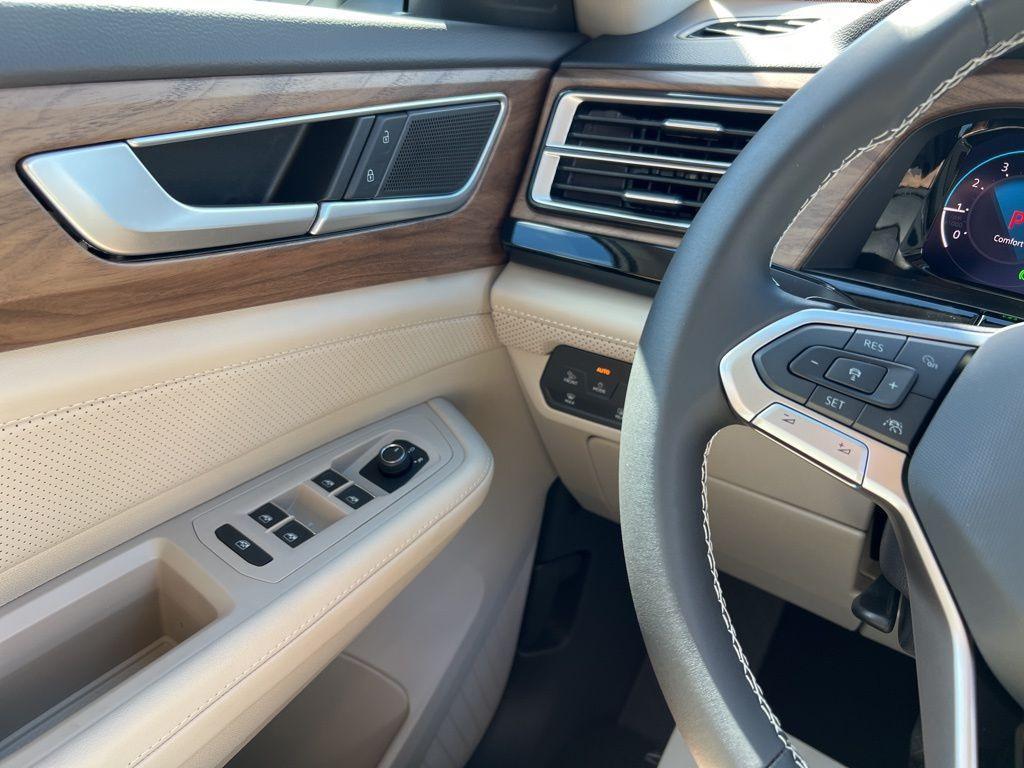 new 2026 Volkswagen Atlas car, priced at $42,357